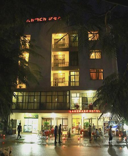 Lakemark Hotel And Tour Service บาเฮอร์ดาร์ ภายนอก รูปภาพ