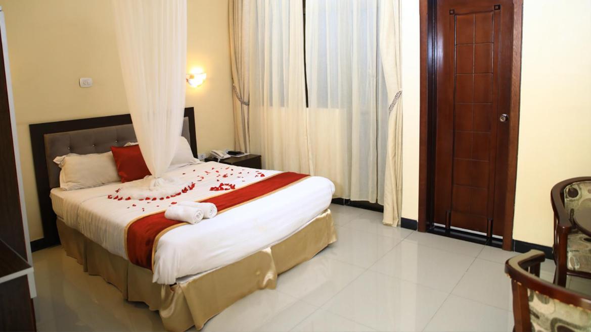 Lakemark Hotel And Tour Service บาเฮอร์ดาร์ ภายนอก รูปภาพ