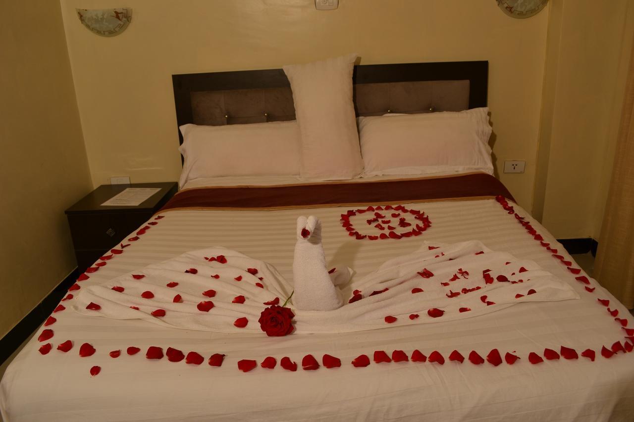 Lakemark Hotel And Tour Service บาเฮอร์ดาร์ ภายนอก รูปภาพ