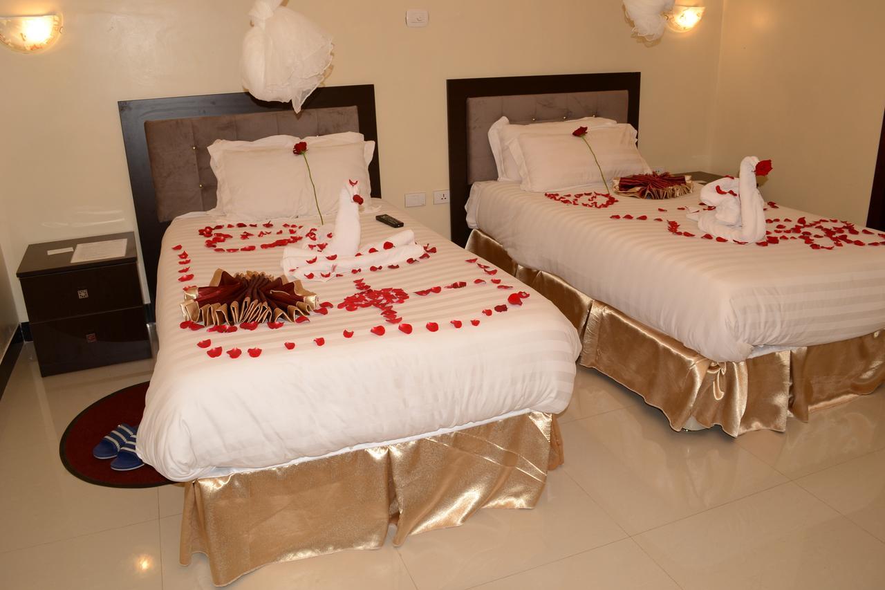 Lakemark Hotel And Tour Service บาเฮอร์ดาร์ ภายนอก รูปภาพ